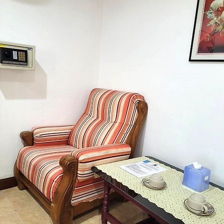 Rabbit Mansion Patong Hotel Екстер'єр фото