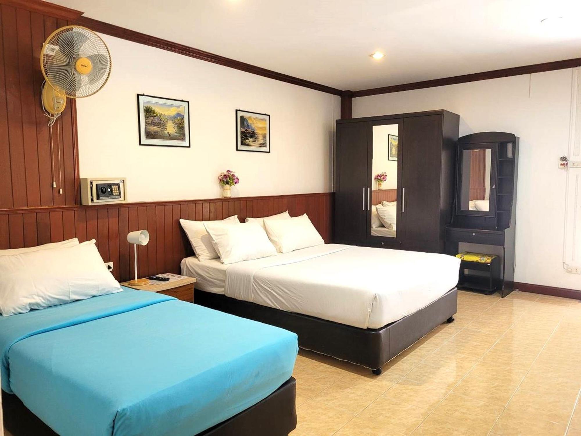 Rabbit Mansion Patong Hotel Екстер'єр фото