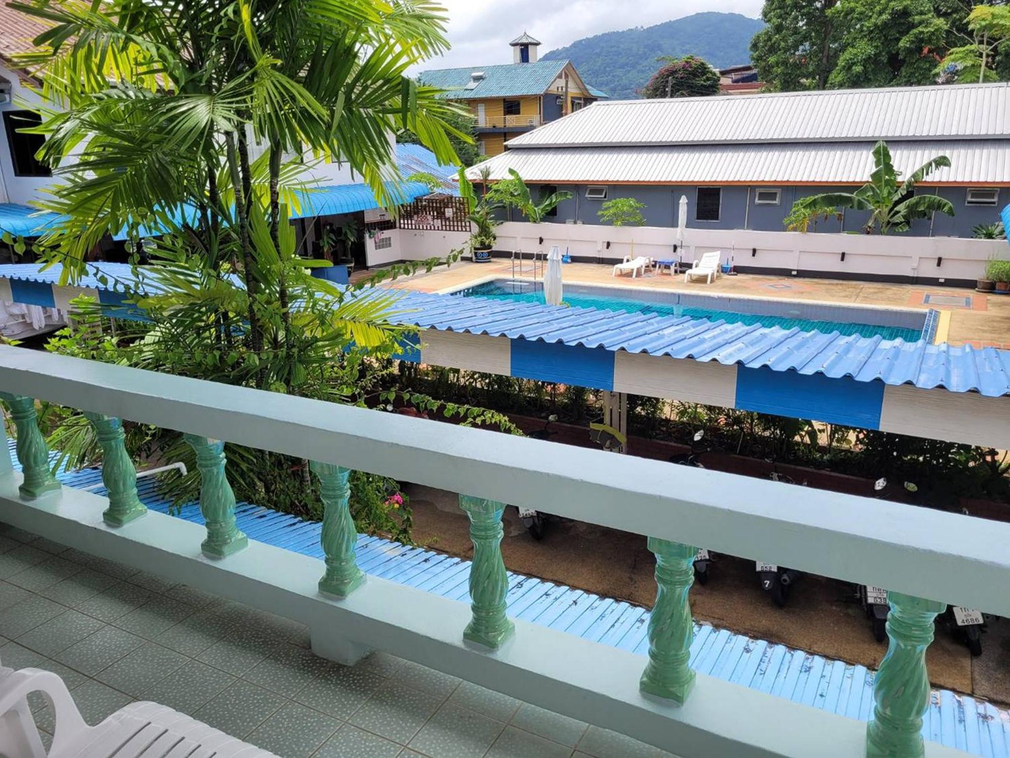 Rabbit Mansion Patong Hotel Екстер'єр фото