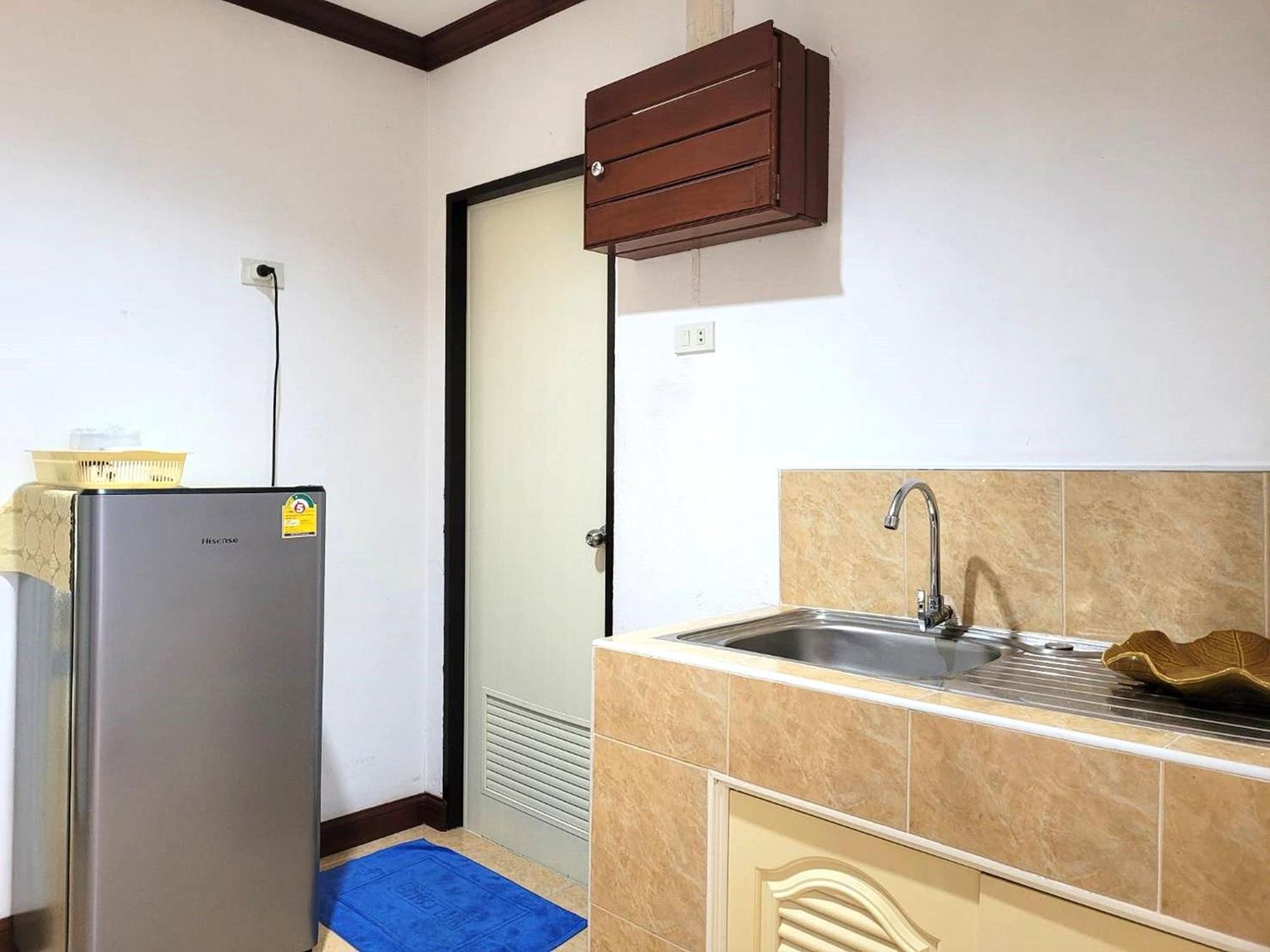 Rabbit Mansion Patong Hotel Екстер'єр фото