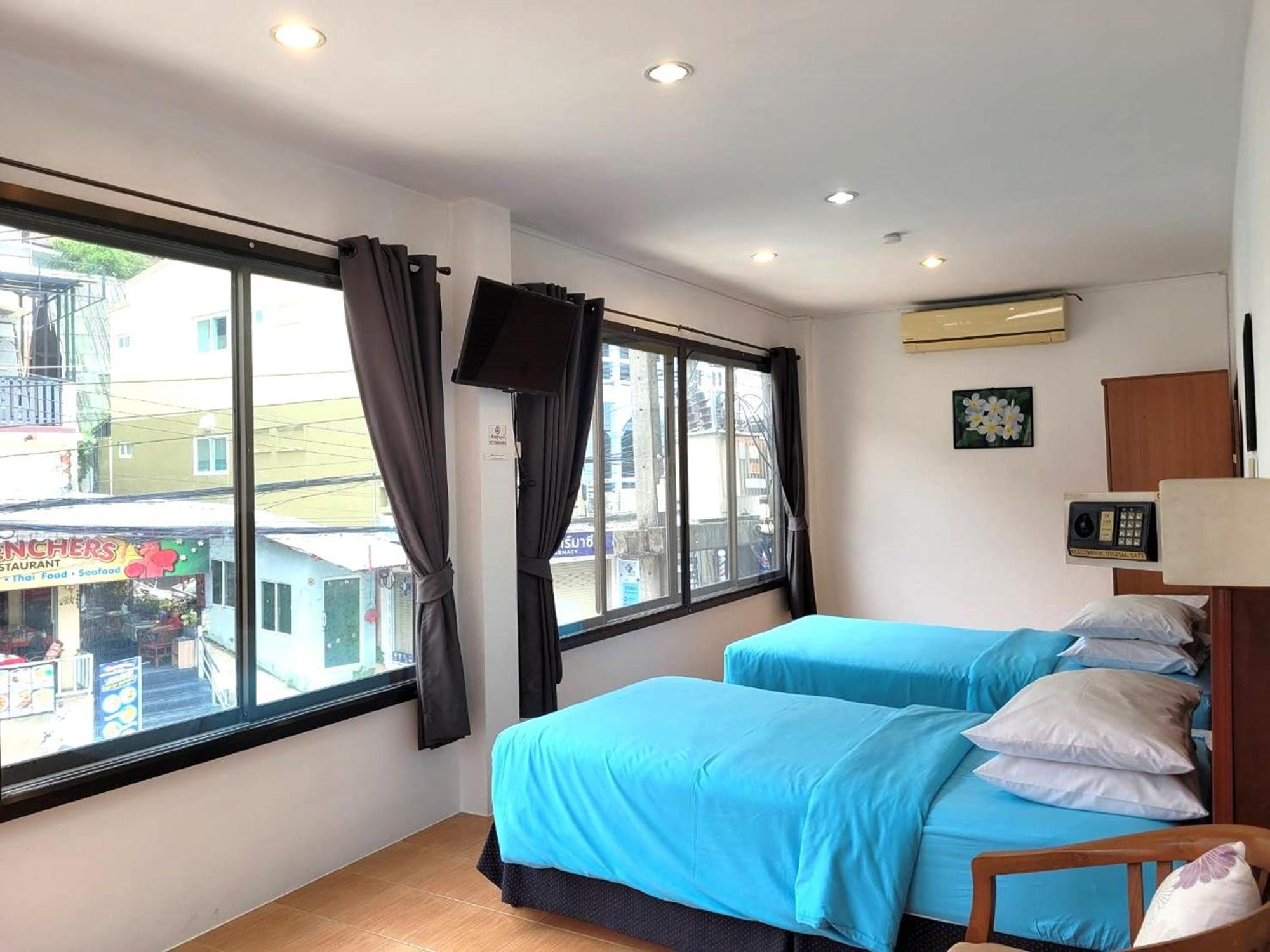 Rabbit Mansion Patong Hotel Екстер'єр фото