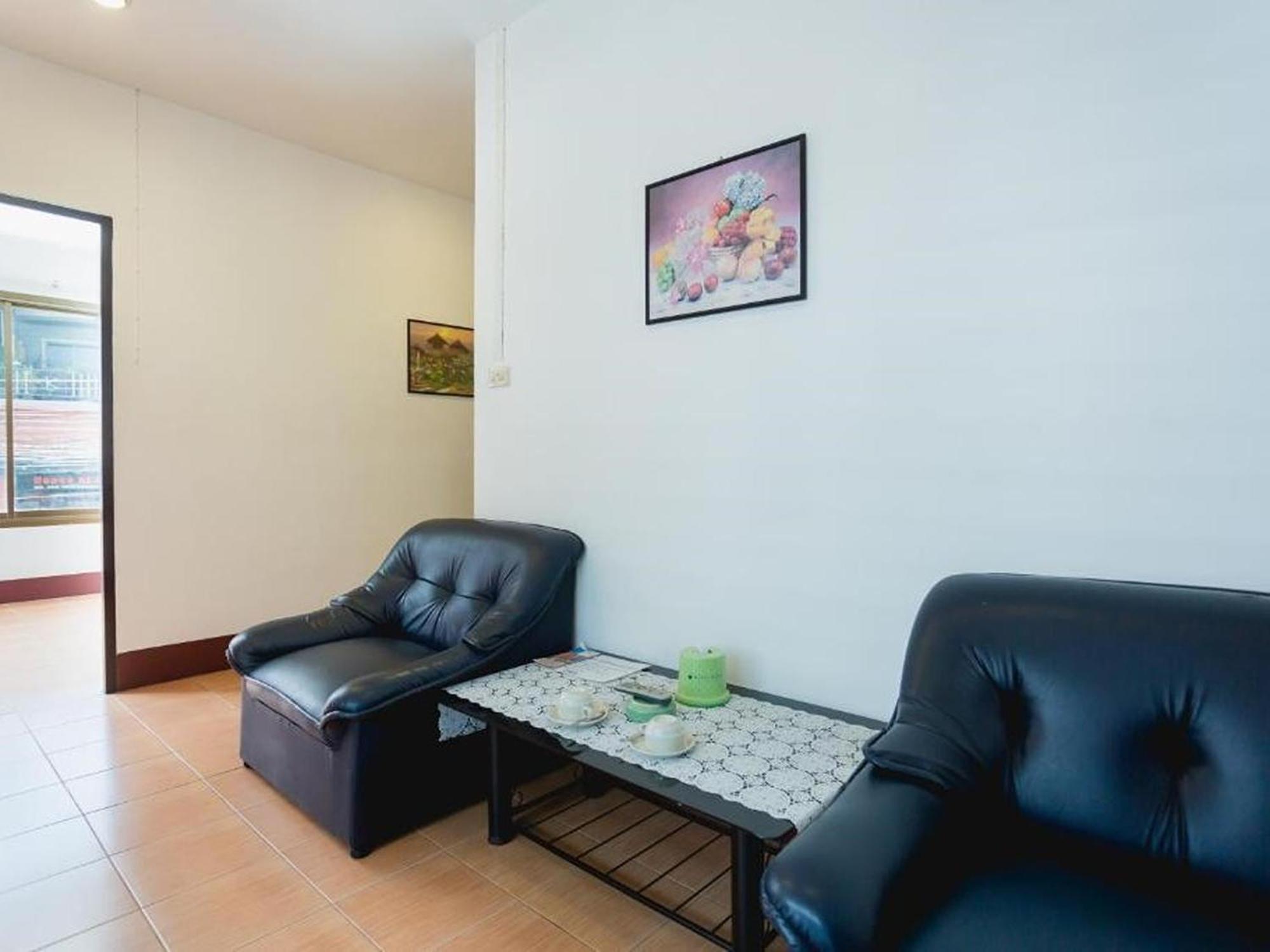 Rabbit Mansion Patong Hotel Екстер'єр фото