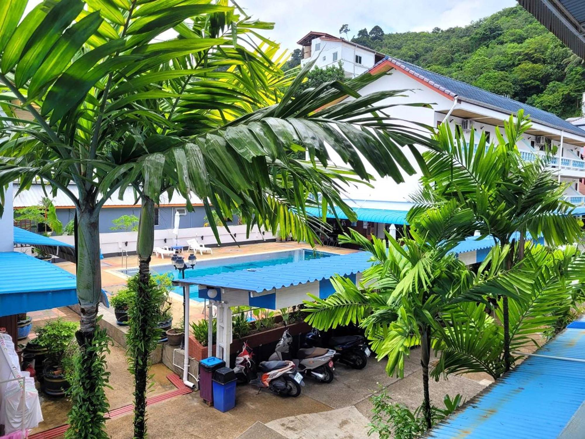 Rabbit Mansion Patong Hotel Екстер'єр фото