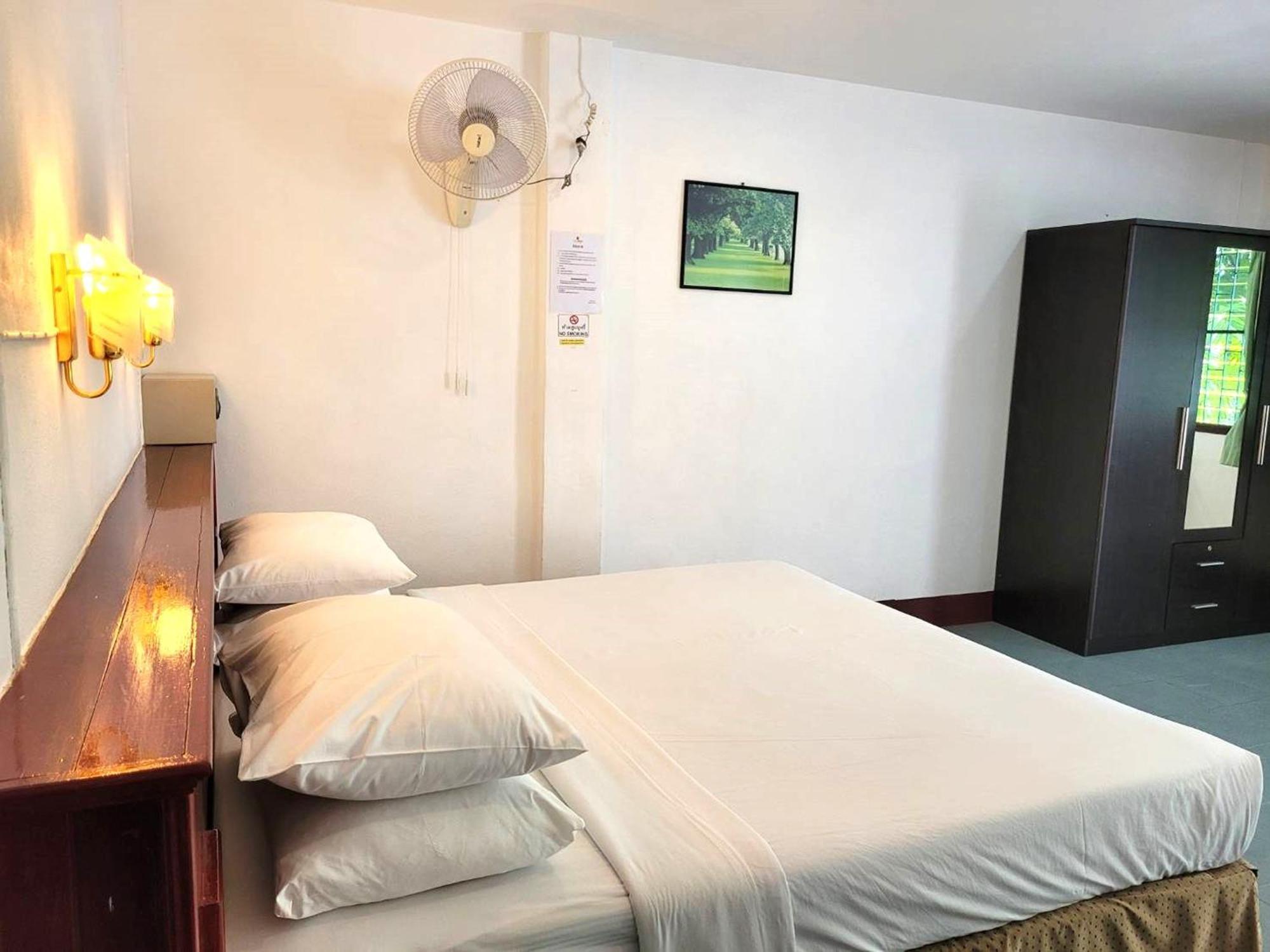 Rabbit Mansion Patong Hotel Екстер'єр фото